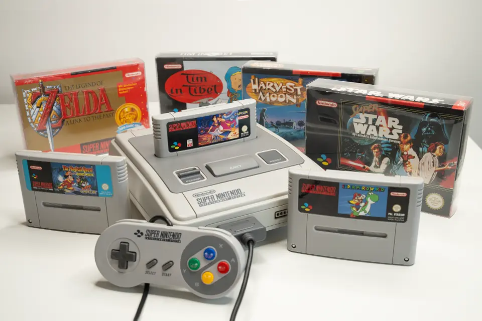 Super Nintendo Konsole mit originalen Spielen wie Zelda, Donkey Kong und Street Fighter